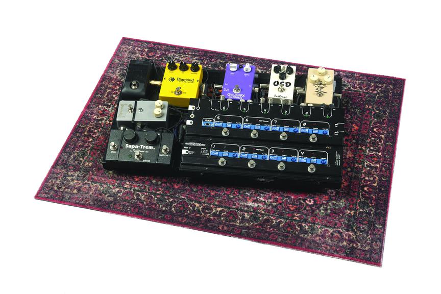 Vintage Persian Pedal & Amp 2.62' X 1.96' - sample page 4